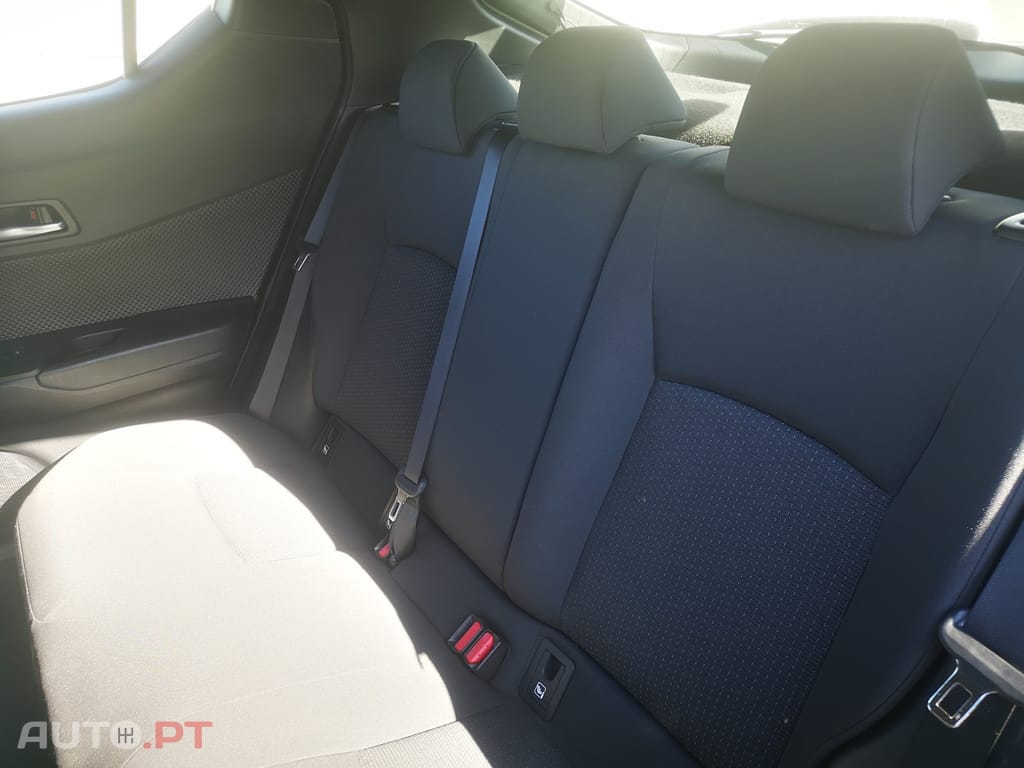Toyota C-HR 1.8 HSD Comfort+P.Style