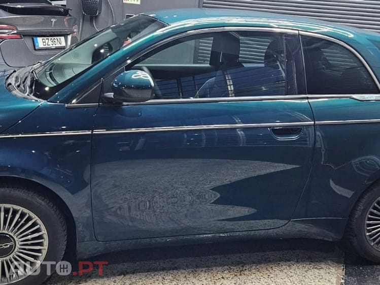 Fiat 500e 42 kWh Icon