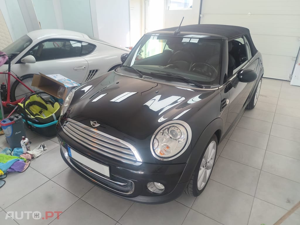 MINI Cooper R57 2015