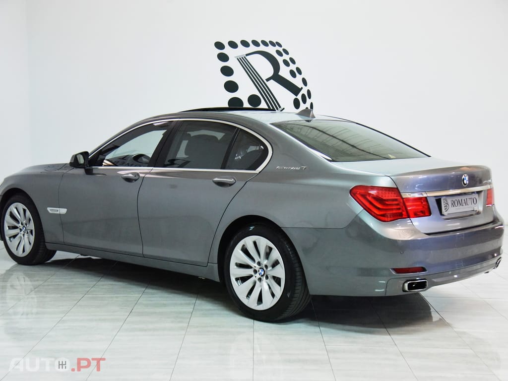BMW ActiveHybrid 7 V8 HYBRID
