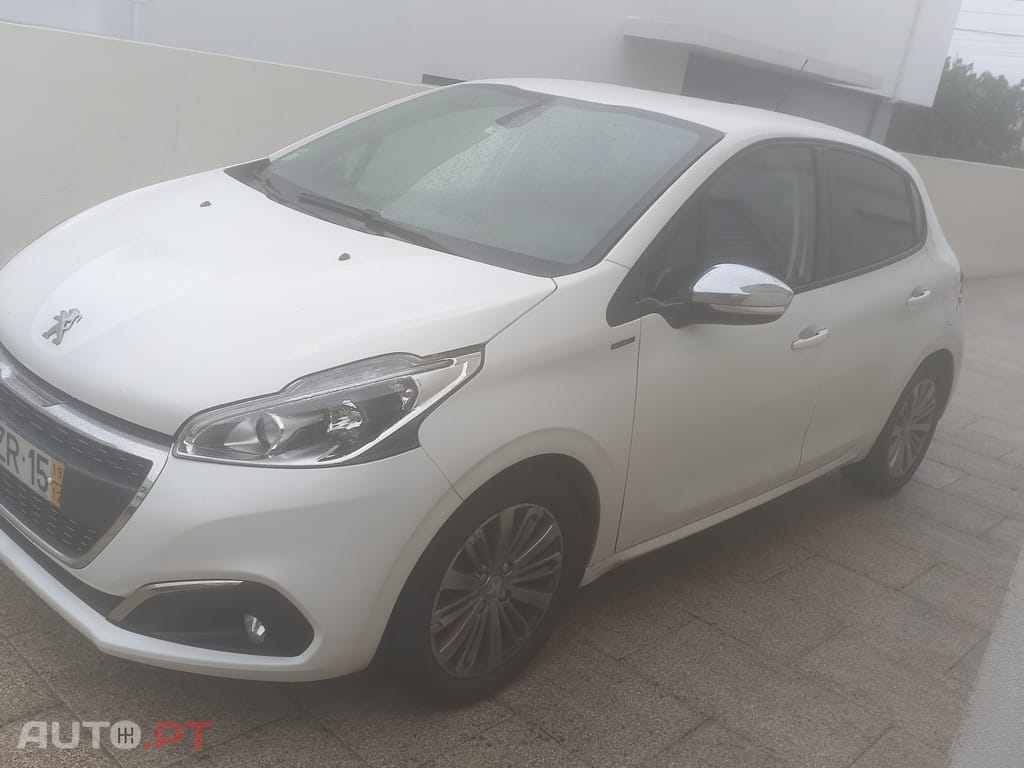 Peugeot 208 1.5 Hdi