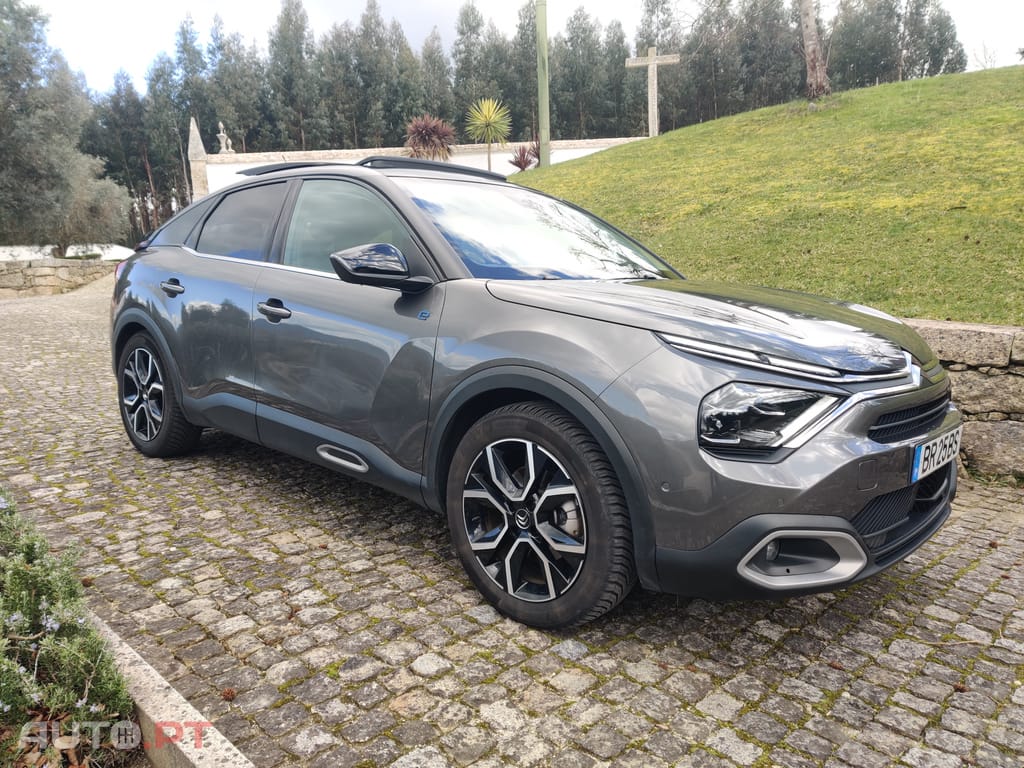 Citroen e-C4 SHINE PACK