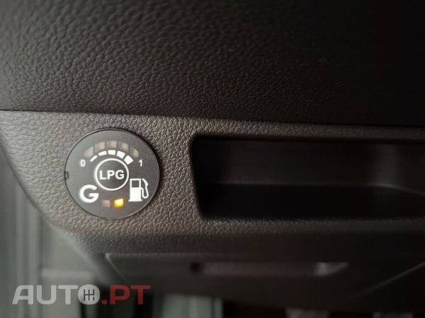 Renault Clio TCe 100 Bi-Fuel Techno