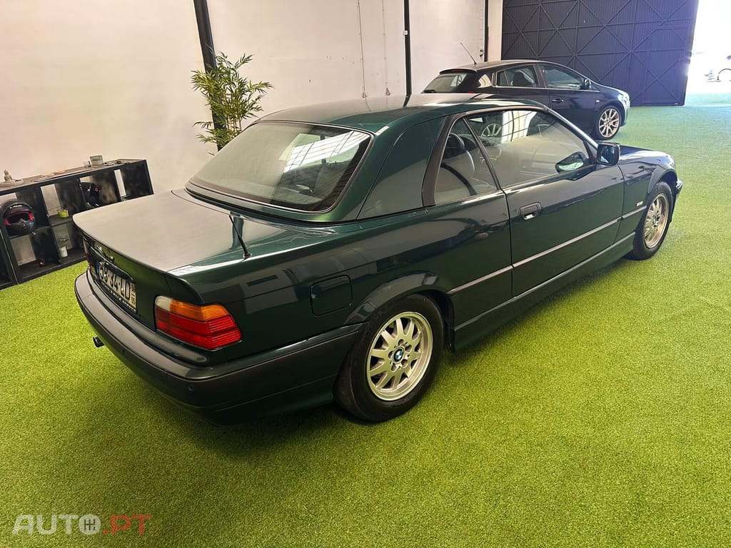 BMW 318 is