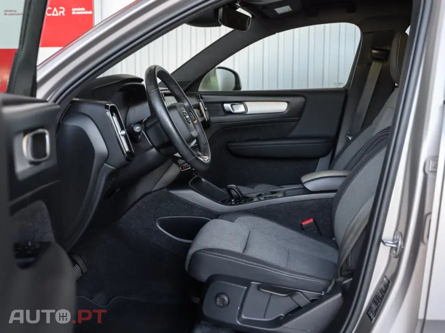 Volvo XC40 1.5 T4 PHEV Core
