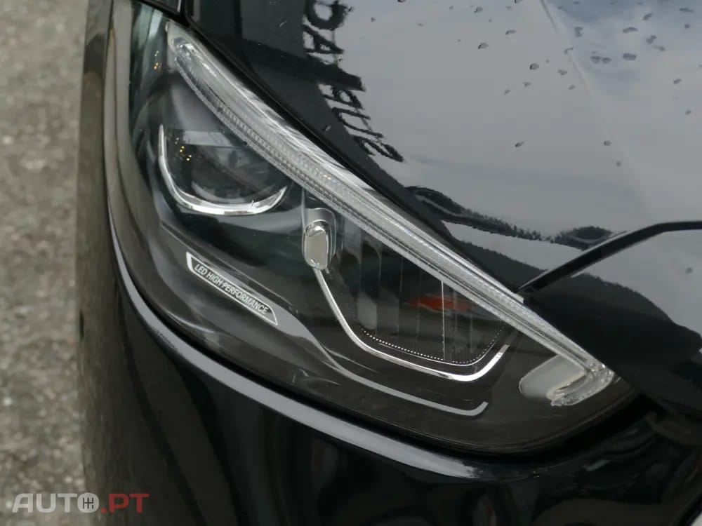 Mercedes-Benz C 300 e Avantgarde