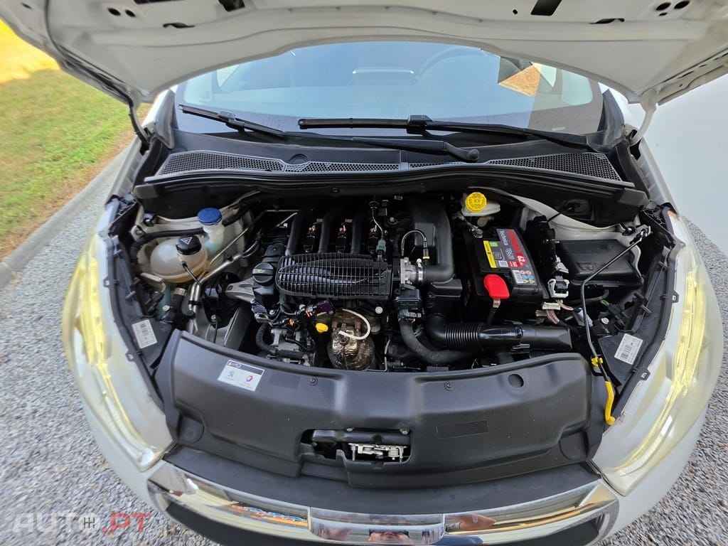 Peugeot 208 1.2 VTi Active