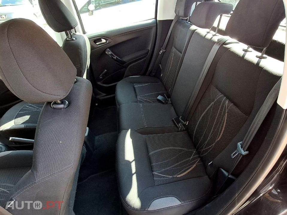 Peugeot 208 1.4 HDi SE Style