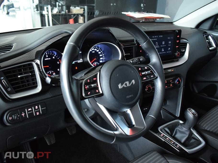 Kia Ceed SW 1.6 CRDi MHEV Dynamic