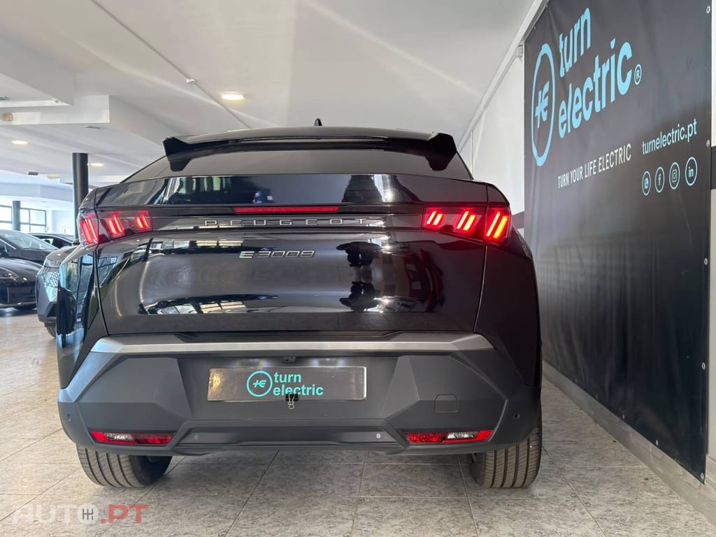 Peugeot E-3008 73 kWh Allure