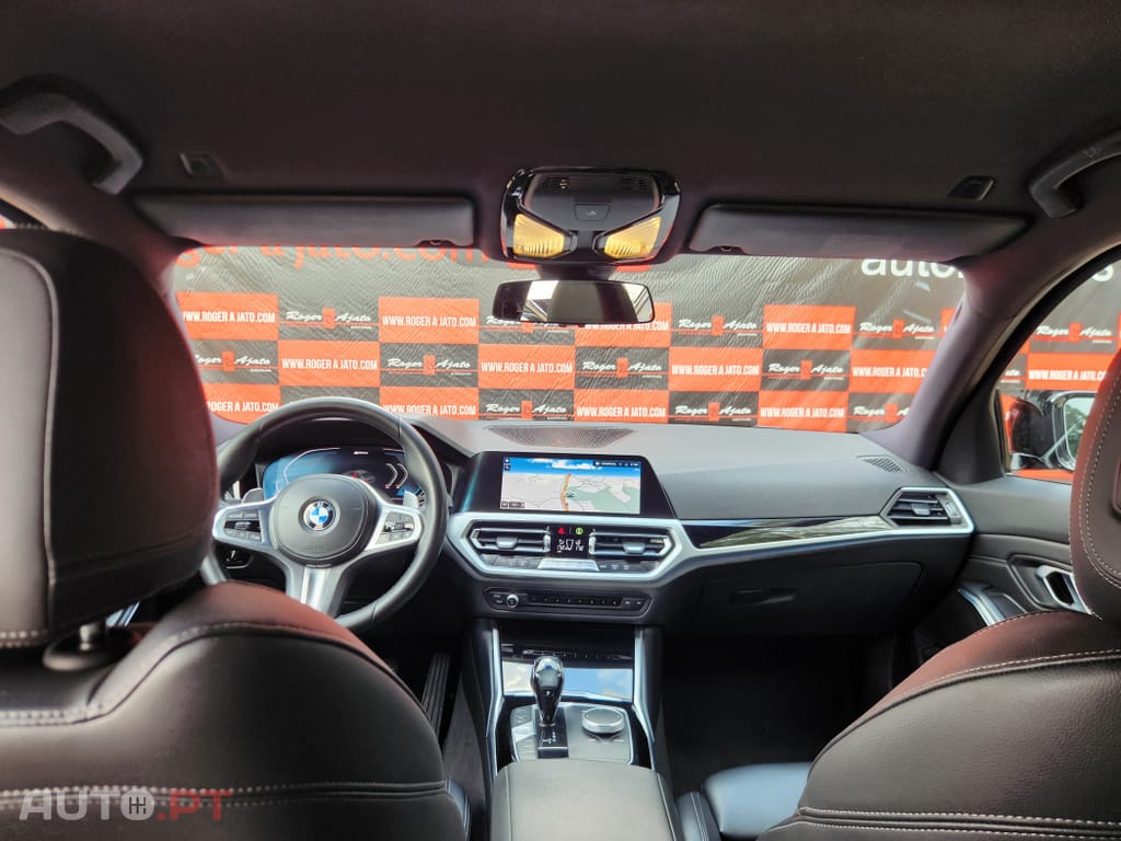 BMW 330 e Line Sport Auto
