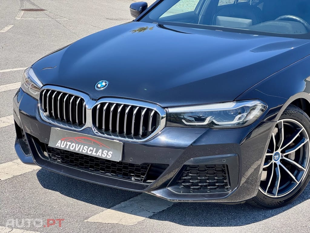BMW 530 e Pack Desportivo M