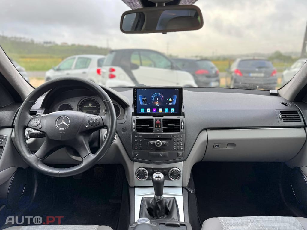 Mercedes-Benz C 220 CDi Avangarde W204- Garantia Incluída - Modelo d