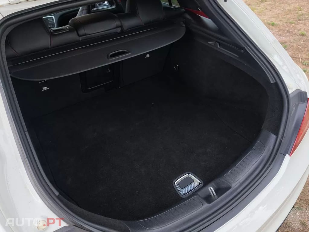 Mercedes-Benz CLA 45 AMG Shooting Brake 4-Matic