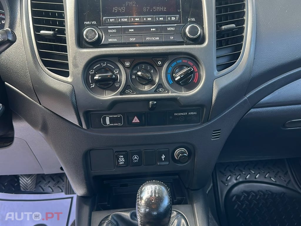 Mitsubishi L200 2.3 DI-D CD Invite 4WD