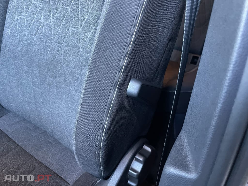 Volkswagen T-Cross 1.0 TSI Urban DSG