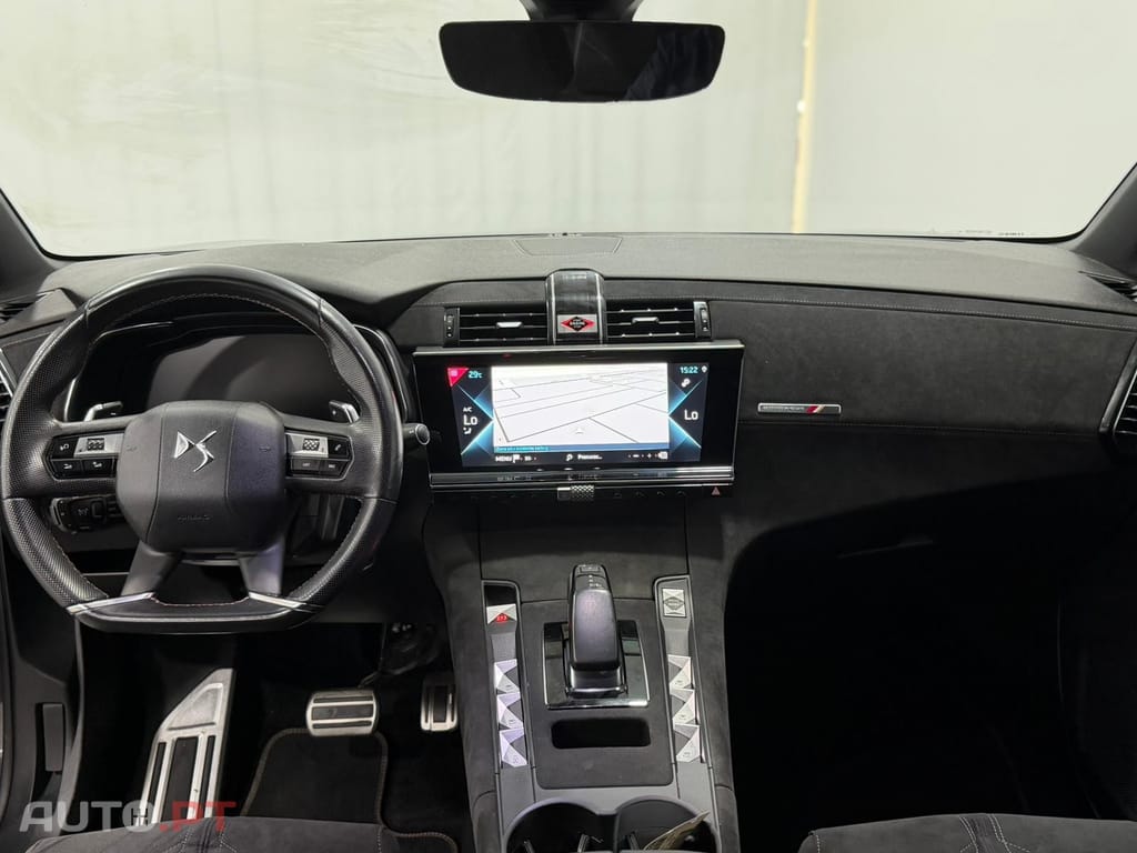 DS DS7 Crossback E-Tense Performance Line EAT8