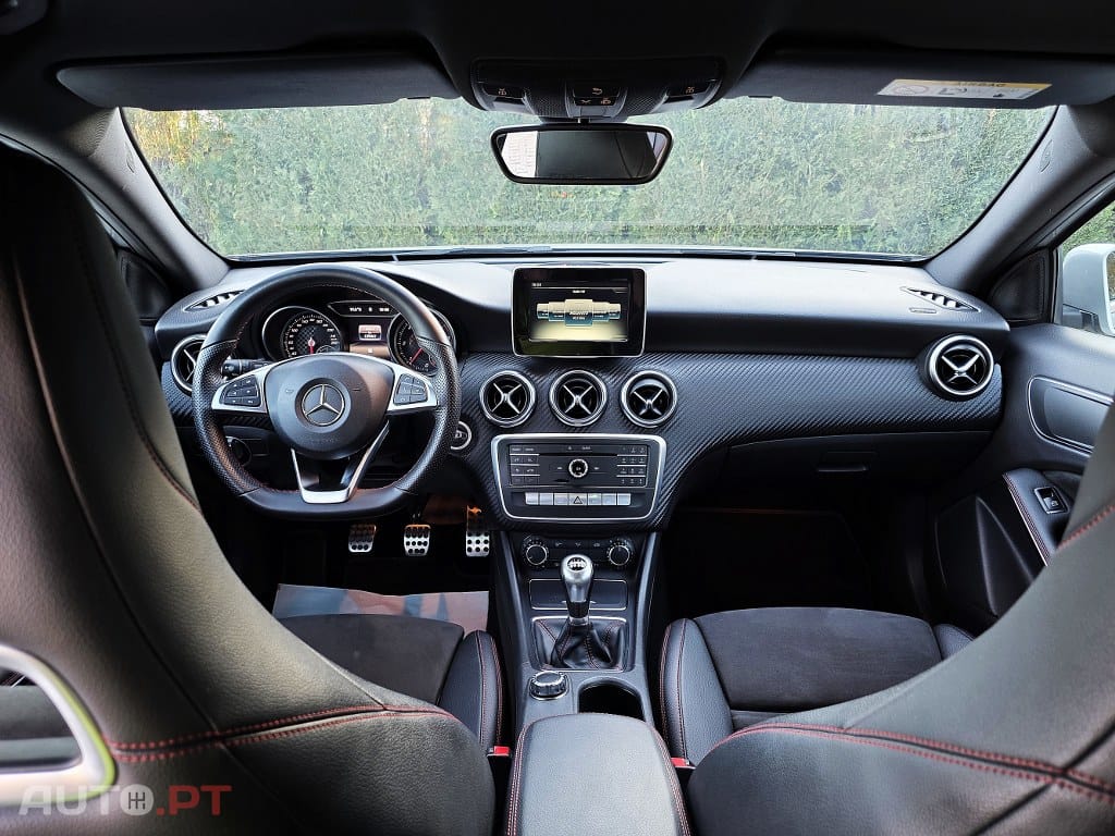 Mercedes-Benz A 180 d AMG Sport