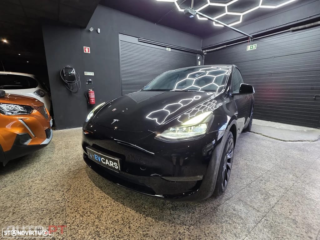 Tesla Model Y Long Range Dual Motor AWD