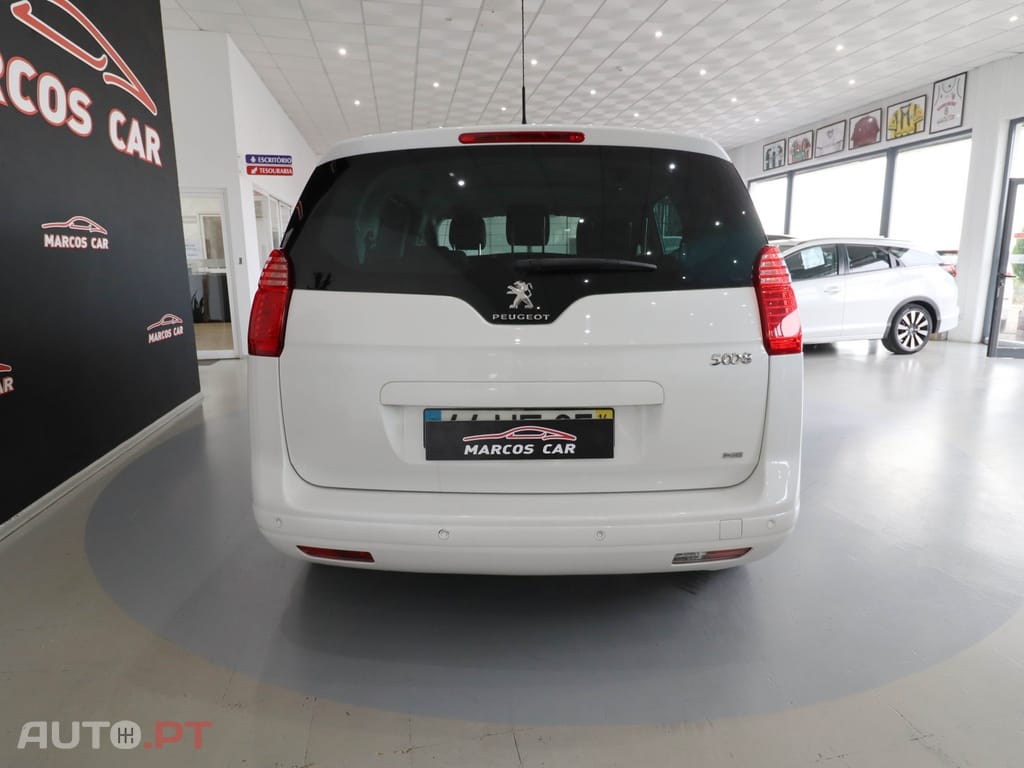 Peugeot 5008 1.6 E-HDi 7L SE Style 2-Tronic