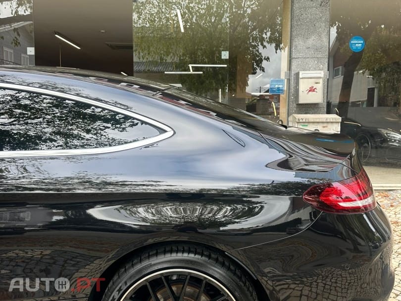 Mercedes-Benz C 400 4-Matic AMG Line
