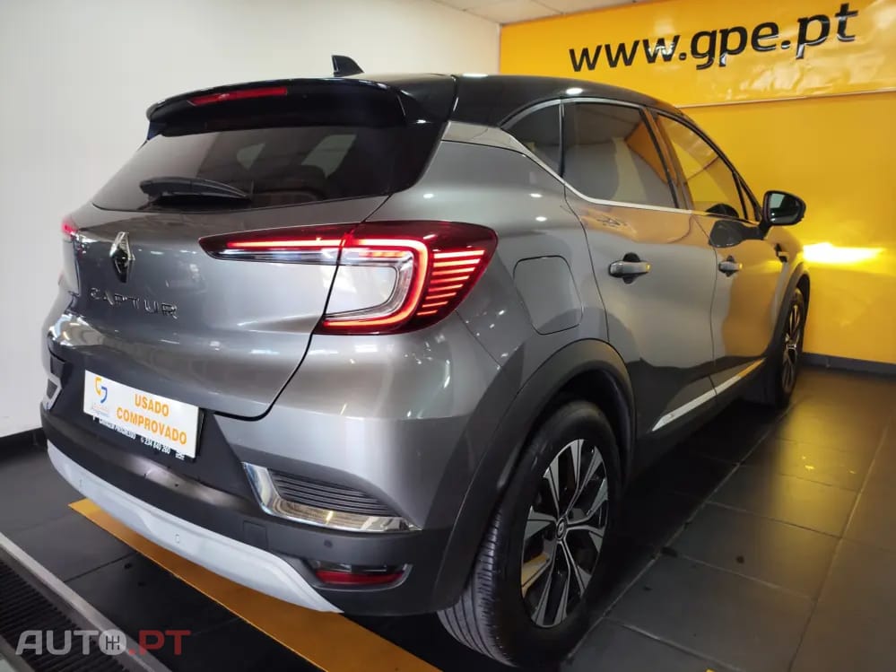 Renault Captur 1.0 TCe Techno Bi-Fuel