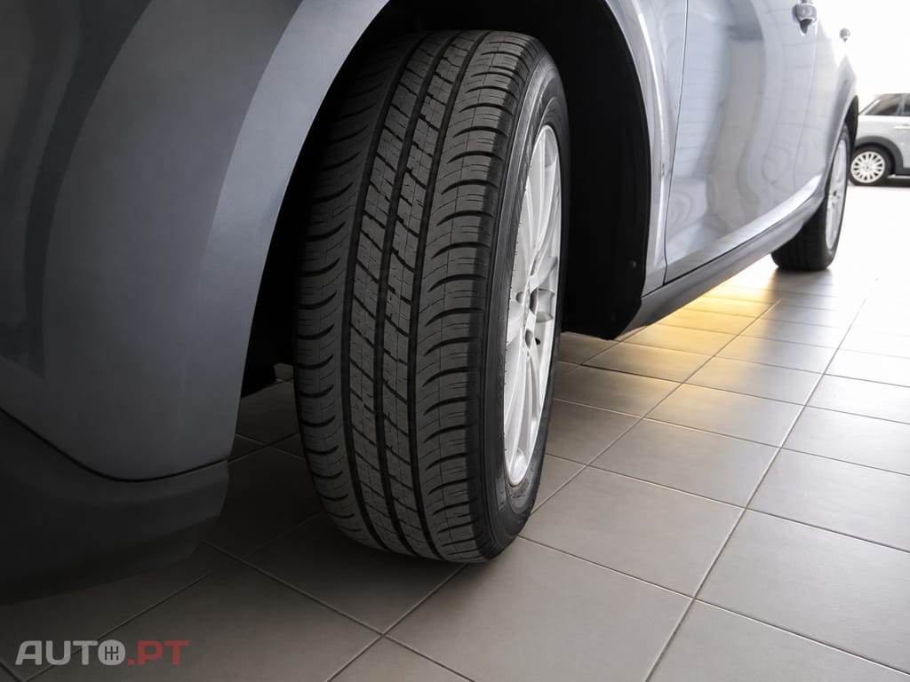 Volvo V40 Cross Country 1.6 D2 Momentum
