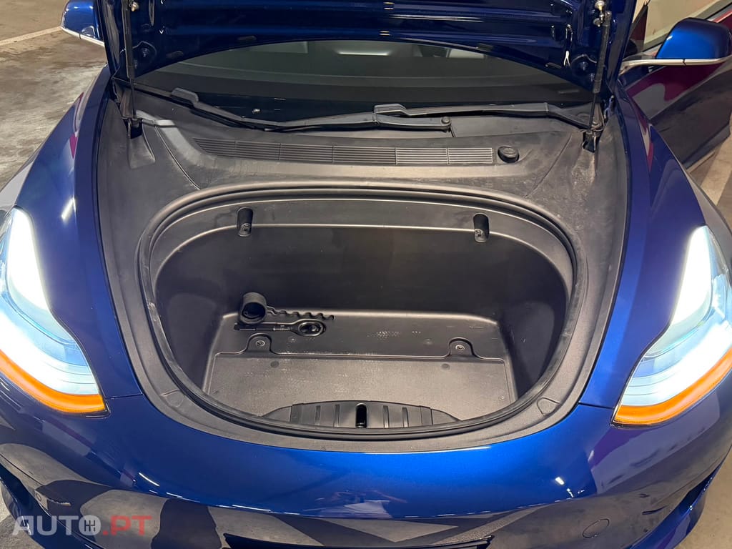 Tesla Model 3 Standard Range Plus RWD