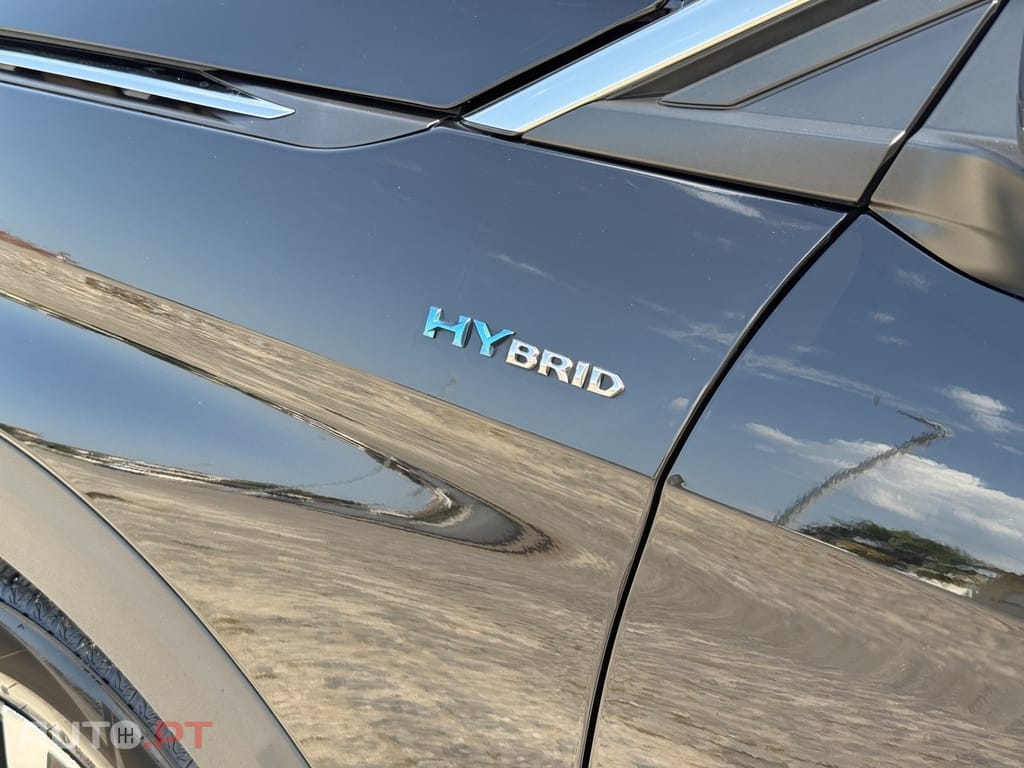 Peugeot 3008 1.6 Hybrid Allure e-EAT8