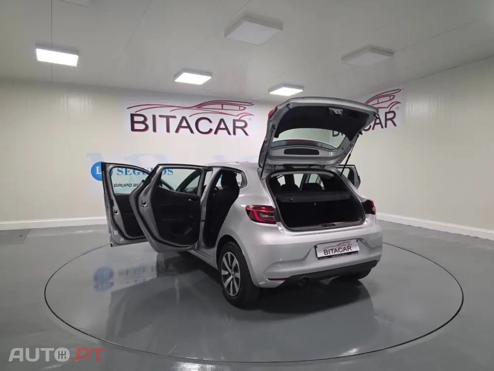 Renault Clio 1.0 TCe Evolution — fotografia 52