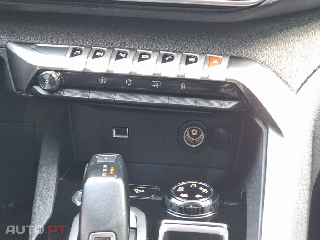 Peugeot 3008 1.2 PureTech Allure EAT6