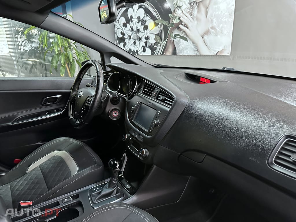 Kia Ceed SW 1.6 CRDi GT Line 7DCT