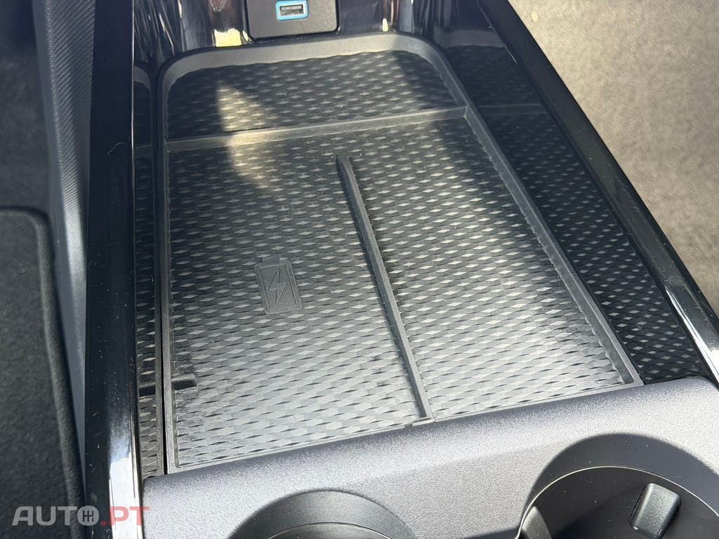 Ford Mustang Mach-E Alargada