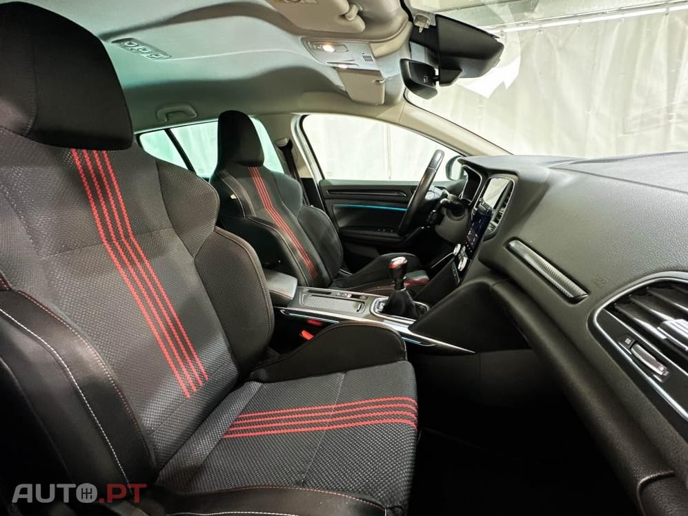 Renault Mégane 1.5 Blue dCi R.S. Line