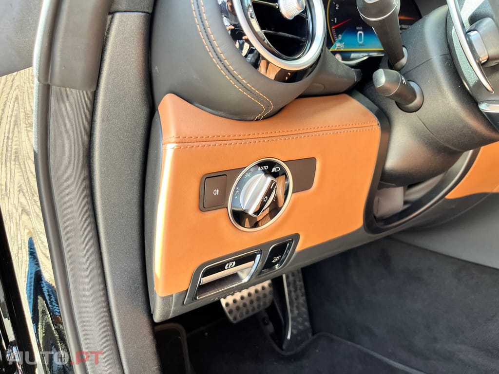 Mercedes-Benz AMG GT Coupe  V8 