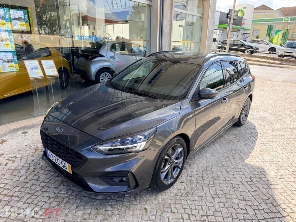 Ford Focus SW 1.0 EcoBoost ST-Line X
