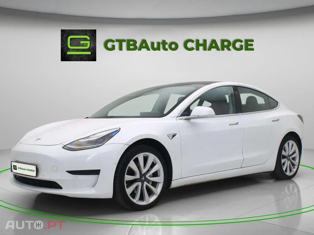 Tesla Model 3 Standard RWD Plus AUTOPILOT