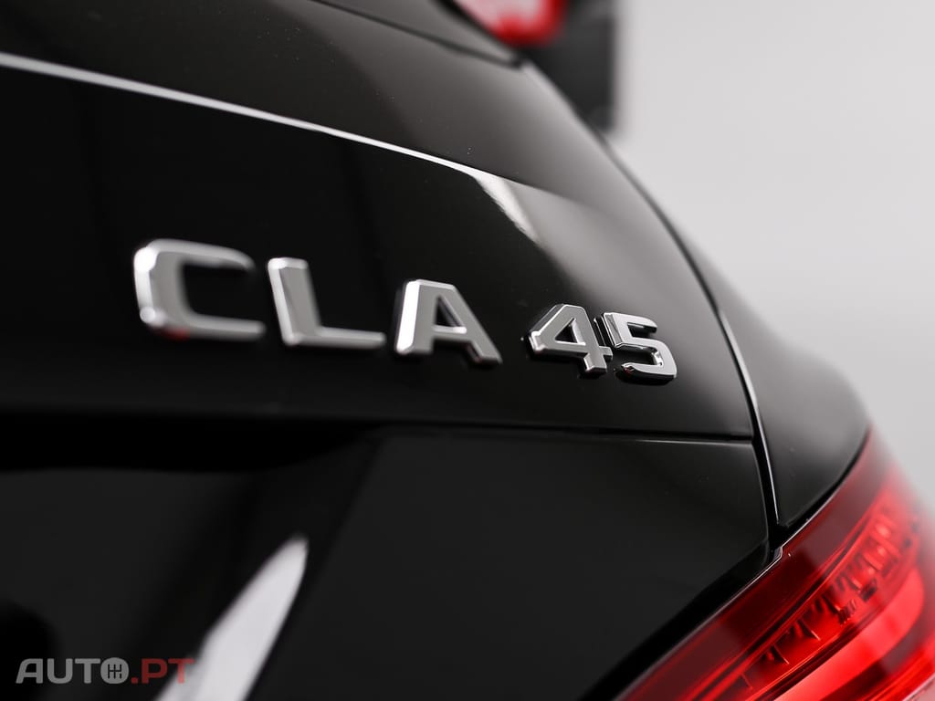 Mercedes-Benz CLA 45 AMG 4Matic Speedshift 7G-DCT Night Edition