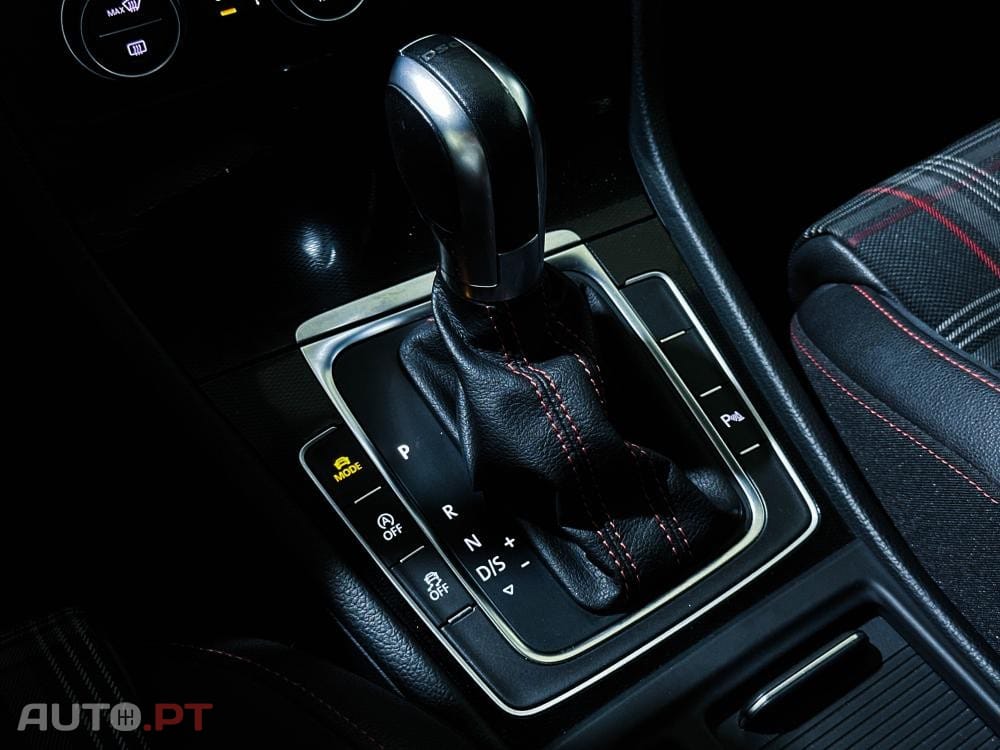 Volkswagen Golf GTi DSG