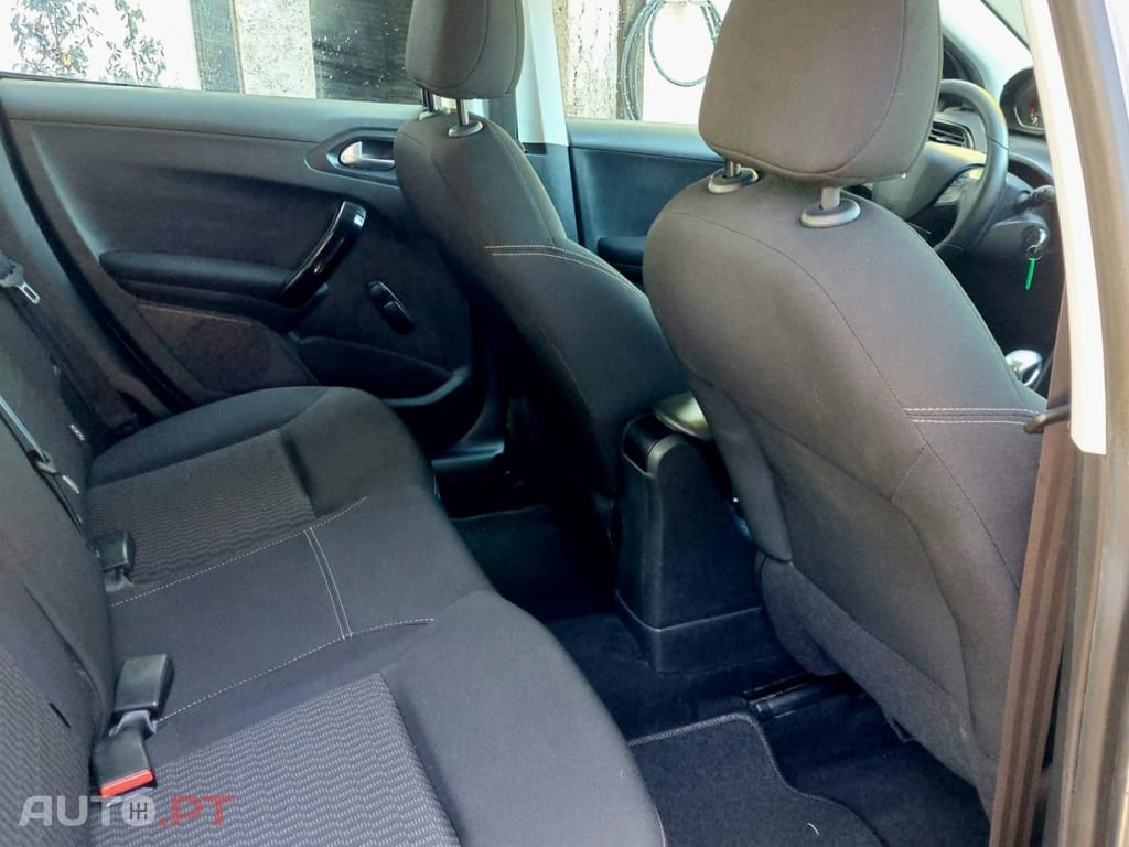 Peugeot 208 1.5 BlueHDi Active