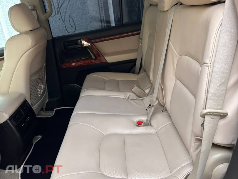 Toyota Land Cruiser Executive
