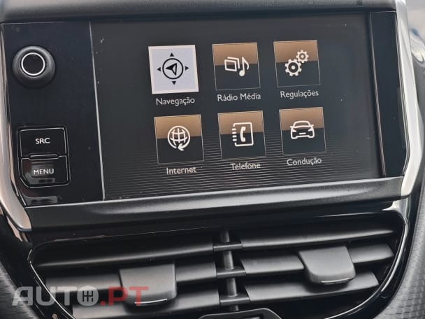 Peugeot 2008 1.2 e-THP Allure