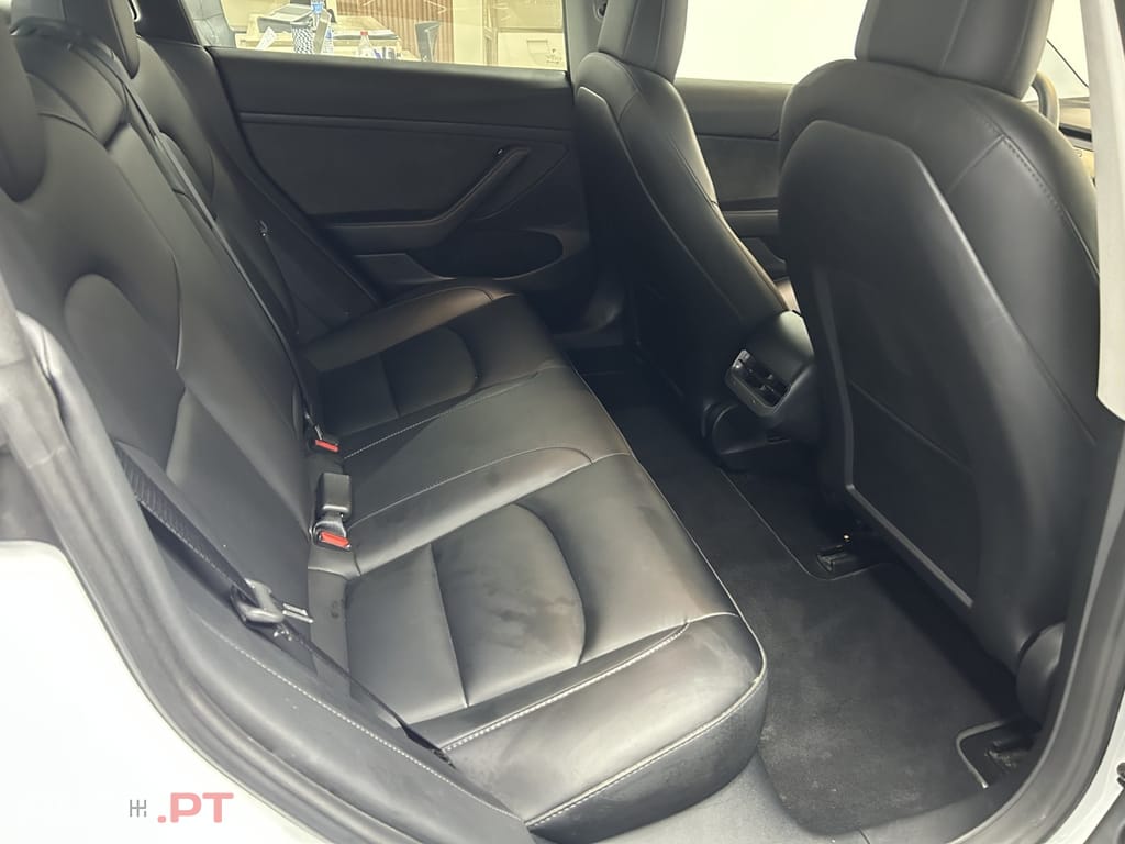 Tesla Model 3 Tração Traseira Standard