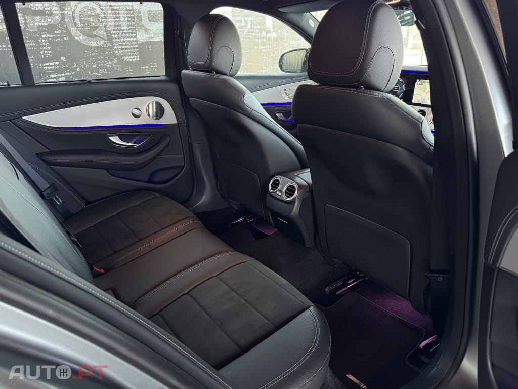 Mercedes-Benz E 300 de AMG Line 4Matic