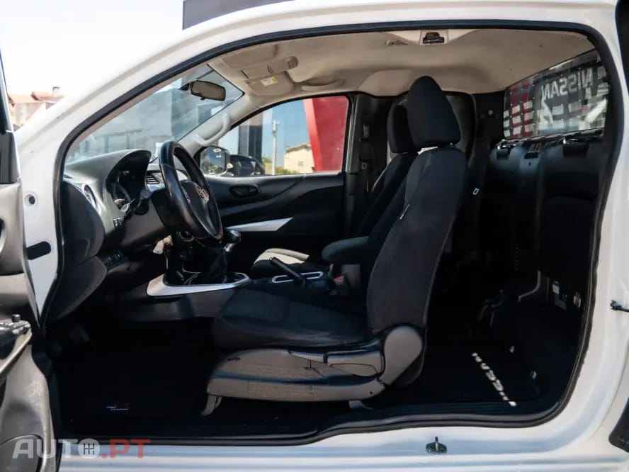 Nissan Navara 2.5 dCi CD LE