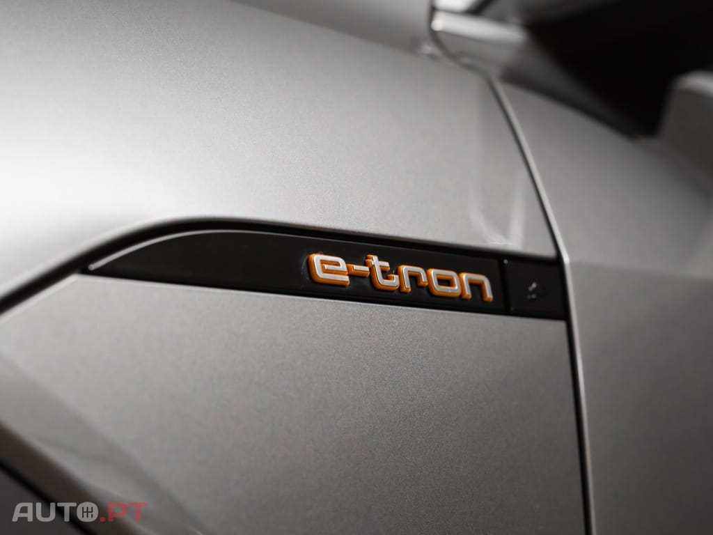 Audi E-Tron 55 quattro Advanced