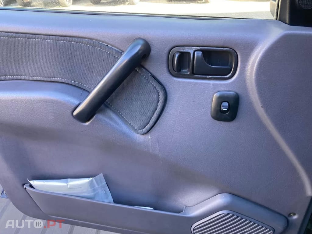 Nissan Terrano II 2.7 TDI SE 7 lugares