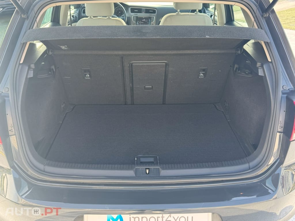 Volkswagen Golf 1.6 TDi Confortline