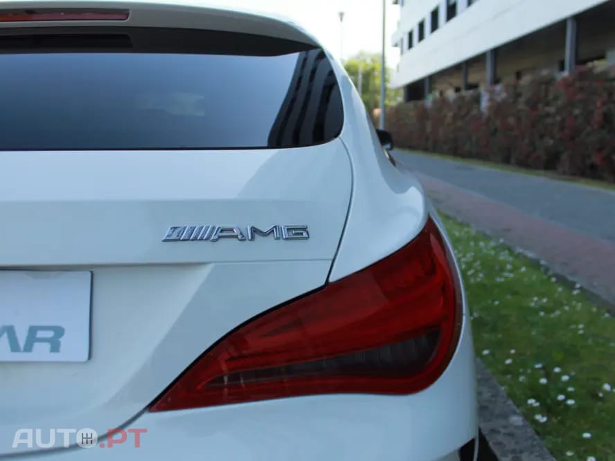 Mercedes-Benz CLA 200 d Shooting Brake AMG Line