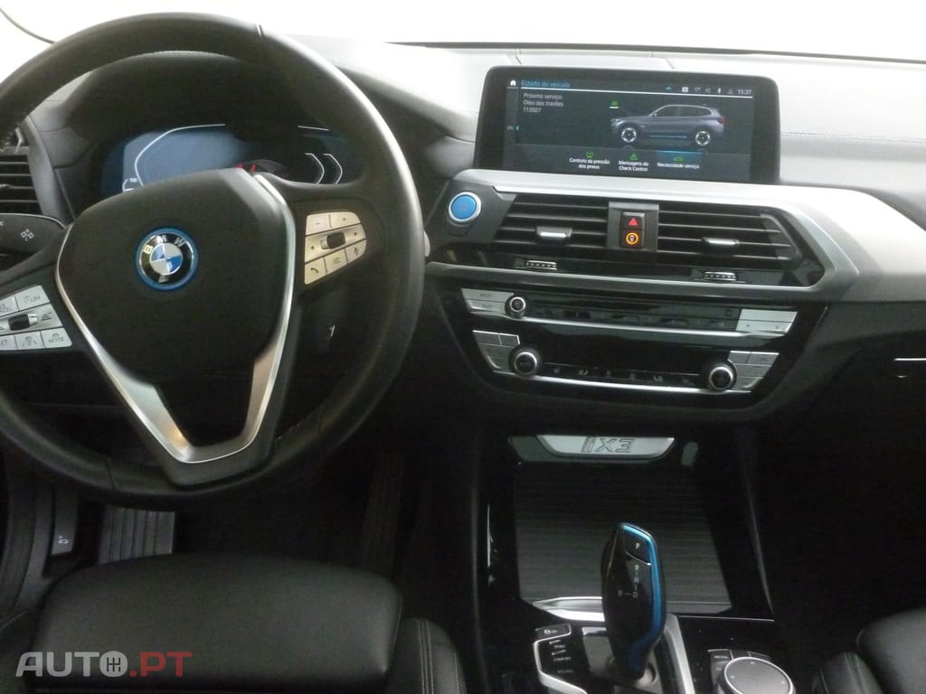 BMW iX3 74 kWh Impressive